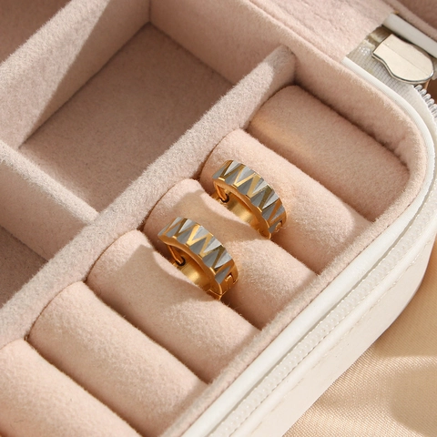 Pendientes Huggie Hoop Acero Inoxidable Chapado Oro 18K Circón Patrón Zigzag Geométrico Joyería De Moda Minimalista