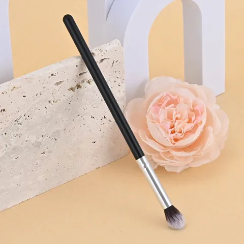 Conische Highlighting Borstel Vlamvormige Blending Makeup Tool Zachte Synthetische Haren Plastic Handvat Draagbare Gezicht Schoonheid