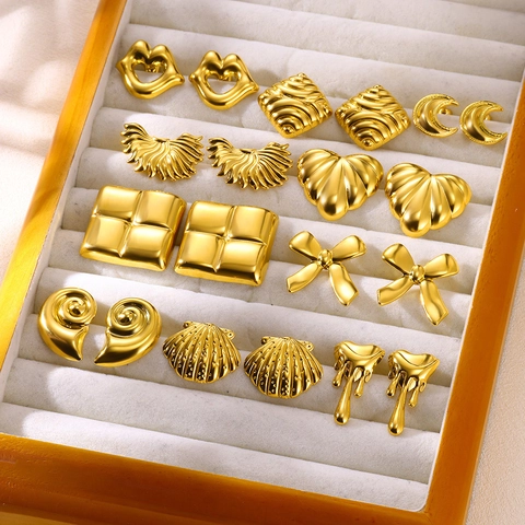Stainless Steel Stud Earrings 18K Gold Plated Geometric Texture Heart Bow Shell Shape Elegant Jewelry For Women