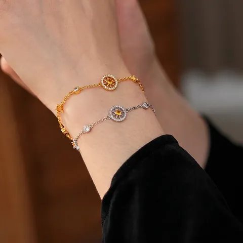Bracelet À Pendentif Boussole Étoile À Huit Branches Cuivre Avec Zircon Chaîne Fine Réglable Bijoux De Mode Pour Femmes
