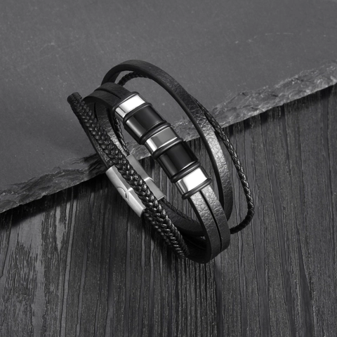 Bracciale Da Uomo In Pelle Intrecciata Multistrato Con Perle In Acciaio Al Titanio Chiusura Magnetica Geometrica