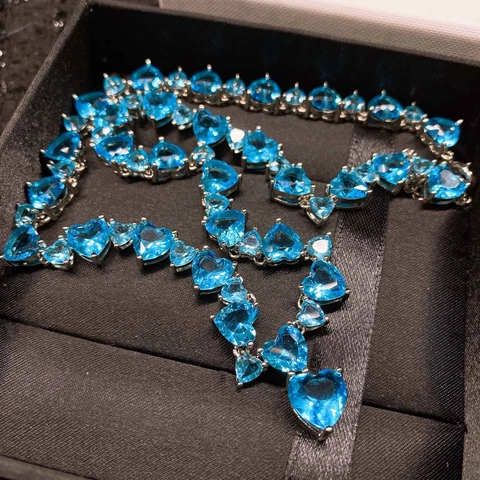 Luxury Copper Heart Pendant Necklace With Blue Rhinestone Inlaid Fashion Jewelry Heart Shaped Necklace For Women Gift