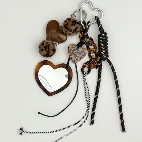 Schlüsselanhänger Taschenanhänger Vintage Leopard Herz Spiegel Plüschball Schwarz Leder Hund Anhänger Für Handtasche Auto
