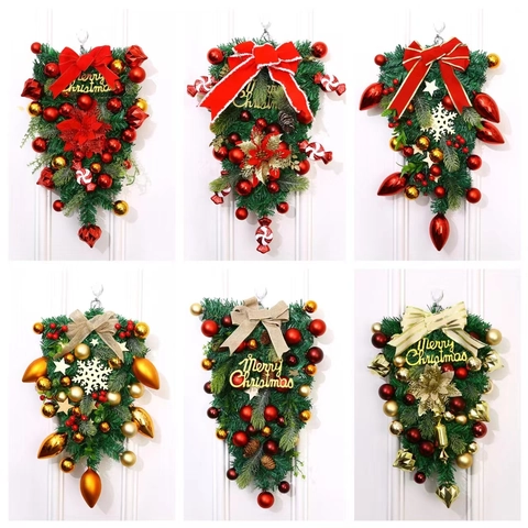 Künstlicher Weihnachts Türhänger Mit Roter Leinen Schleife Kiefernnadeln Weihnachtskugeln Kranz Wandbehang Dekoration