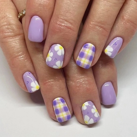 Purple Plaid Daisy Press On Nails Short Square Round Glossy Plastic Reusable Artificial Finger Decoration For Women
