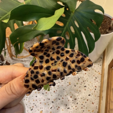 Acetate Leopard Print Hair Claw Clip Tortoiseshell Large Shark Clip For Women Strong Hold Hair Accessories