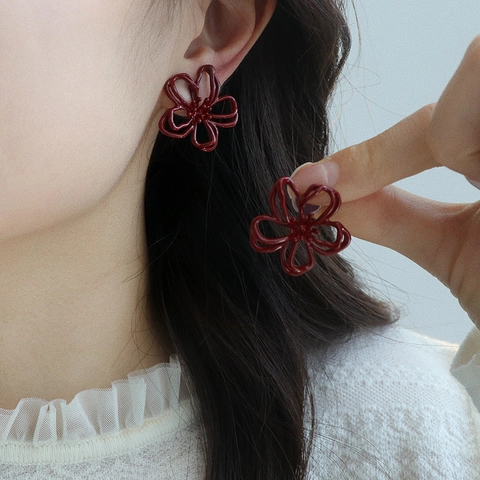 Orecchini A Lobo A Fiori Traforati Con Perno In Argento Vintage Ankara Rosso Eleganti Gioielli Per Donna