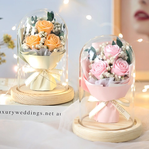 Rosa Di Sapone In Cupola Di Vetro Con Luci LED Base In Legno Bouquet Eterno Artificiale Regalo Di San Valentino Compleanno