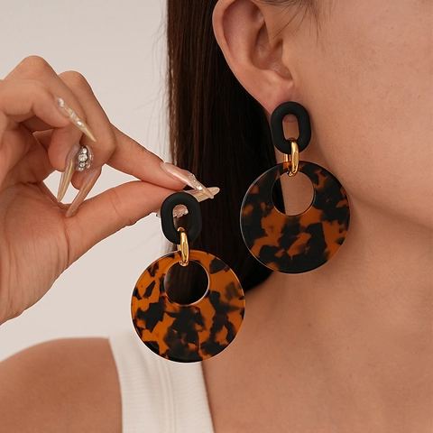 Leopard Print Round Drop Earrings Resin Acrylic Geometric Style Jewelry For Women With Silver Earring Post