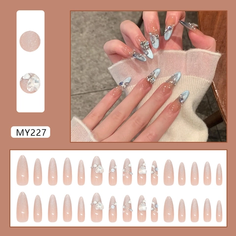 Cat Eye Gradiënt Press On Nagels Met Hart Strass Kunstparels Lange Stiletto Kunstnagels Voor Dames Zoete Ins Stijl