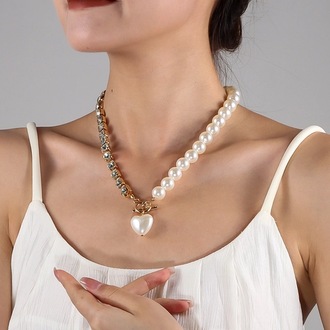Collar con Colgante de Corazón de Aleación Asimétrica Perla Artificial y Diamantes de Imitación Con Hebilla OT para Mujer Joyas