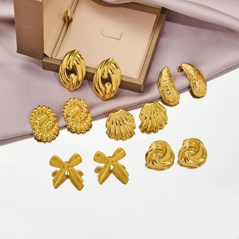 Orecchini Geometrici Fiocco Acciaio Inossidabile Placcato Oro 18K Vintage Minimalista Gioielli Per Donna