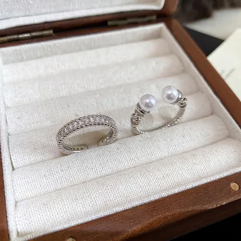 Verstelbare Koperen Open Ring Met Witte Kunstparel En Zirkonia Mode Sieraden Voor Vrouwen Elegant Stijlvol