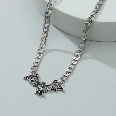 Fledermaus Anhänger Halskette Legierung Panzerkette Retro Gothic Punk Halloween Schmuck Für Herren Und Damen
