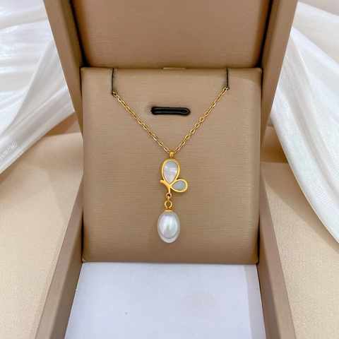 Butterfly Artificial Pearl Clavicle Necklace Titanium Steel Shell Inlaid Gold Plated Minimalist Fashion Jewelry For Women