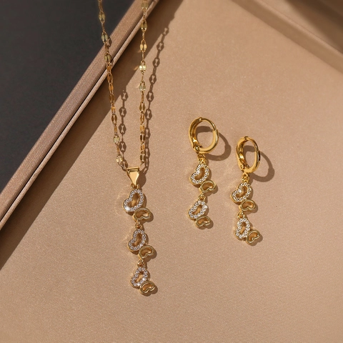 Gold Plated Copper Jewelry Set For Women Shiny Zirconia Heart Butterfly Pendant Necklace Stud Earrings Fashion Jewelry