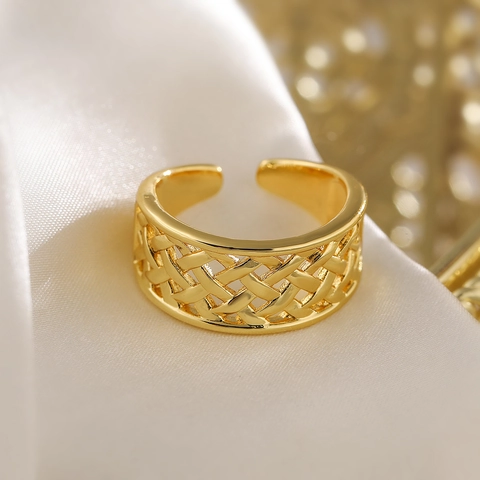 Verstellbare Offene Ringe Für Damen Vergoldetes Kupfer Breites Band Nischen Design Unregelmäßige Textur Vintage Schmuck