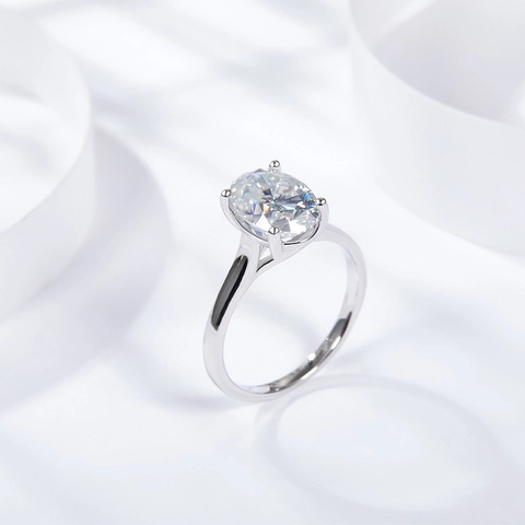 Lussuoso Anello in Argento Sterling 925 Con Moissanite Ovale e Certificato GRA Anello di Fidanzamento e Matrimonio da Donna