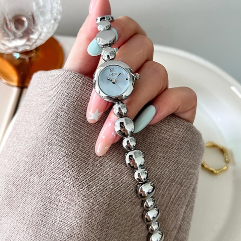 Women Bracelet Quartz Watch Elegant Round Alloy Beaded Chain Wristwatch Minimalist Roman Numeral Waterproof Fashion Jewelry