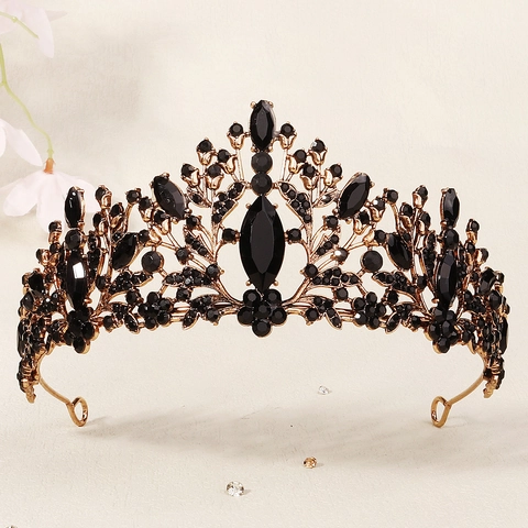 Corona Gotica Vintage in Lega Dorata con Strass Neri Elegante Copricapo Barocco Ideale per Halloween Matrimoni e Feste a Tema