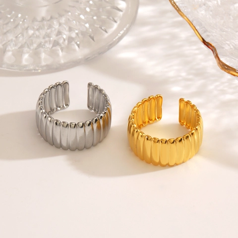 Minimalistische Geribbelde Brede Open Ring Roestvrij Staal 18K Verguld Croissant Stijl Geometrische Sieraden Dames