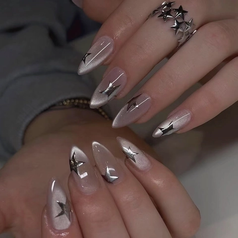 Cat Eye Press On Nägel Mit 3D Silbernen Sternen Magnetische Künstliche Nägel Für Frauen Mandelform