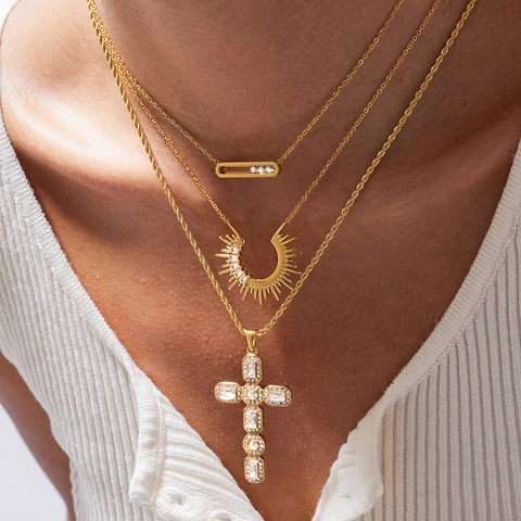 Collana In Acciaio Inossidabile Placcato Oro Strass Zircone Geometrico Croce Sole Pendente Maglia Serpente Donne