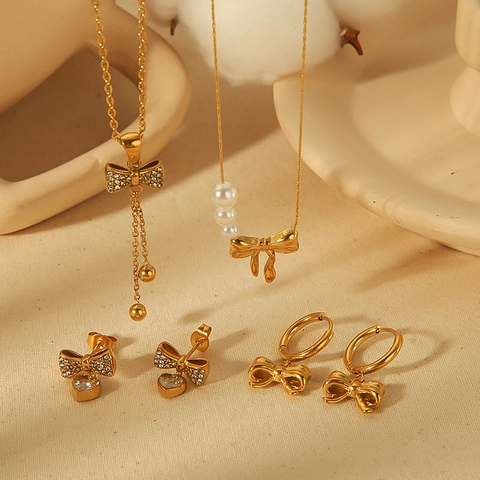 Schleife Ohrringe 18K Vergoldet Titanstahl Mit Edelstahl Ohrstecker Französischer Nische Eleganter Modeschmuck Damen