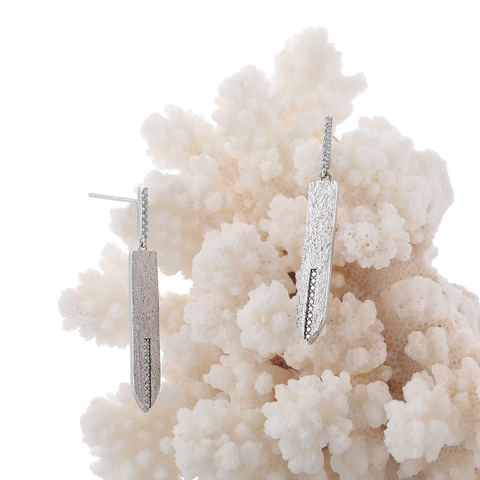925 Sterling Silver Sword Stud Earrings For Women Minimalist Matte Zirconia Inlaid Geometric Long Drop Earrings Party Jewelry