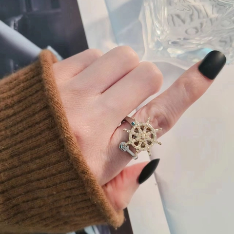 Bague Gouvernail de Navire Nautique pour Femmes Bague d'Anxiété Ouverte Réglable Bijoux de Mode en Cuivre Bicolore Bague Rotative