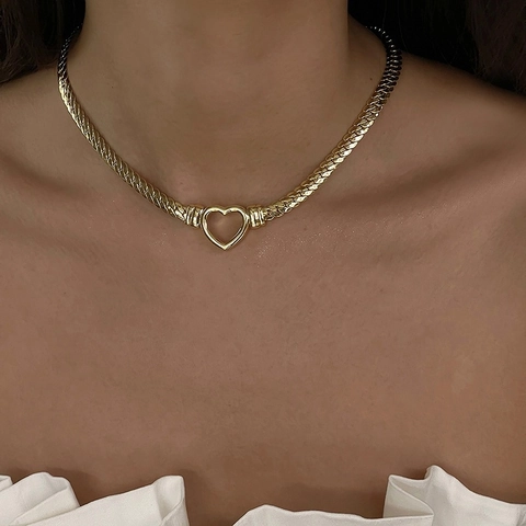 Collar Con Colgante De Corazón Acero Inoxidable Chapado En Oro De 18K Cadena De Serpiente Joyería Minimalista