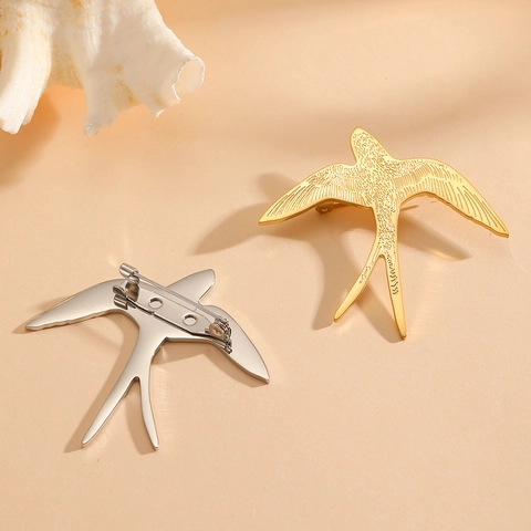 Swallow Brooch Bird Pin Titanium Steel Vacuum Plated Animal Shape Fashion Suit Coat Accessories Women Men