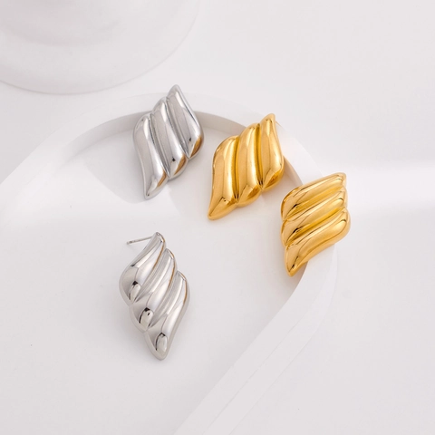 Orecchini A Onda Ala Acciaio Inossidabile Placcato Oro Forma Di Conchiglia A Costine 3D Gioielli Moderni Per Donne