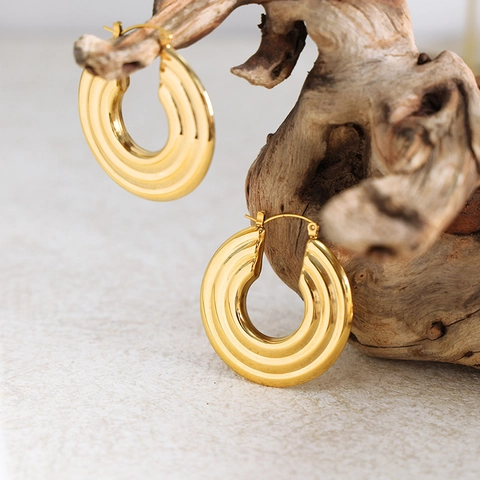 Chunky Hoop Ohrringe Dreilagig Texturiert Gerillt Titanstahl Minimalistisch Geometrisch Schmuck Für Frauen Elegant Poliert
