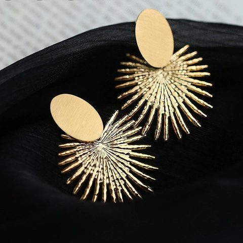 Edelstahl 18K Vergoldet Sonnenstrahl Geometrische Fächerform Ohrstecker Vintage Texturierte Damen Schmuck Geschenk