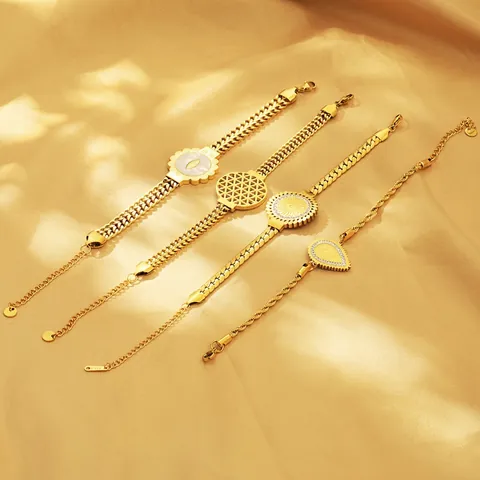 Bracciale In Acciaio Inossidabile Placcato Oro 18K Retro Per Donna Medaglione Moneta Rotonda Geometrica Madreperla Zircone