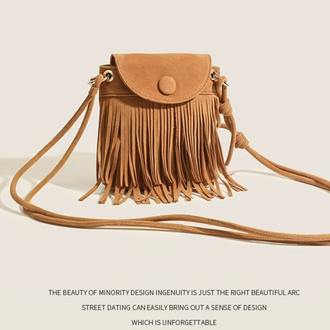 Women Suede Tassel Crossbody Bag Retro Bohemian Small Square Shoulder Bag With Flap Magnetic Buckle Vintage Style