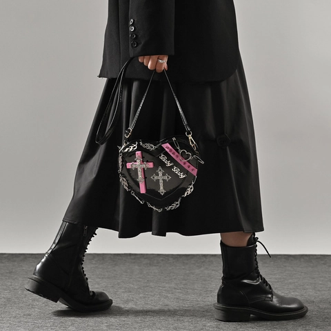 Gotische Herzform Schultertasche PU Leder Kreuz Niete Kette Y2K Punk Umhängetasche Für Damen