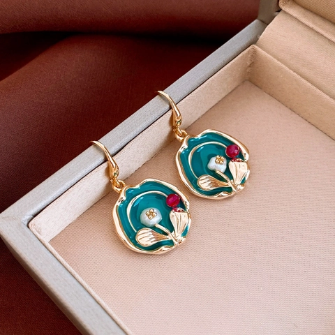 Pendientes De Gancho De Flor Hoja De Esmalte Vintage Cobre Con Perla Artificial De Imitación Y Diamantes De Imitación Estilo Francés