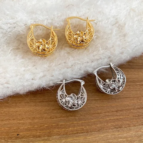 Hollow Flower Hoop Earrings With Silver Earring Post Gold Plated Copper French Retro Vintage Style For Women Jewelry