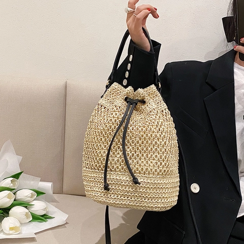 Bolso Cubo De Paja Tejida Para Mujer Cordón De Cuero PU Correa Ajustable Verano Playa Vacaciones Calado Ocio
