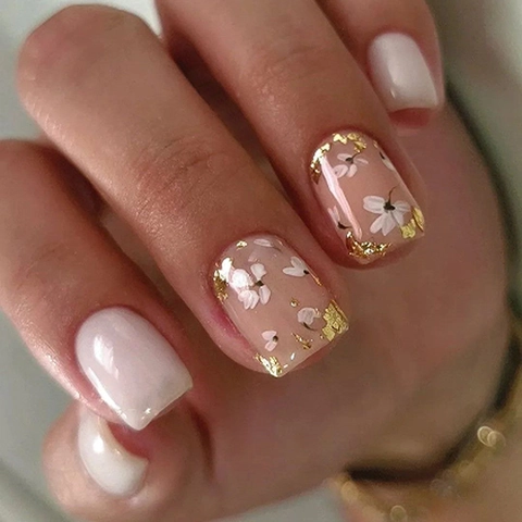 Unghie Finte Corte Quadrate Fiore Bianco Foglia Oro Nudo Rosa Lucido Unghie Eleganti Per Donna