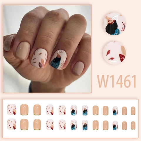 Short Square Press On Nails Autumn Maple Leaf French Tip Artistic Nude Beige Artificial Fake Nails For Women