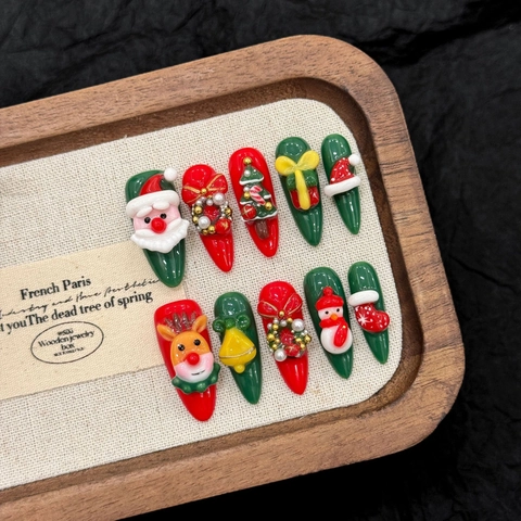 Uñas Postizas a Presión 3D de Navidad Hechas a Mano Papá Noel Reno en Relieve Rojo Verde Festivo Perlas Artificiales Decorativas
