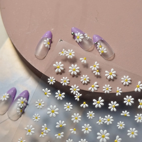 Embossed Nail Art Stickers 3D Relief Daisy Flower Design Jelly Texture Decals For Manicure Decoration White And Yellow
