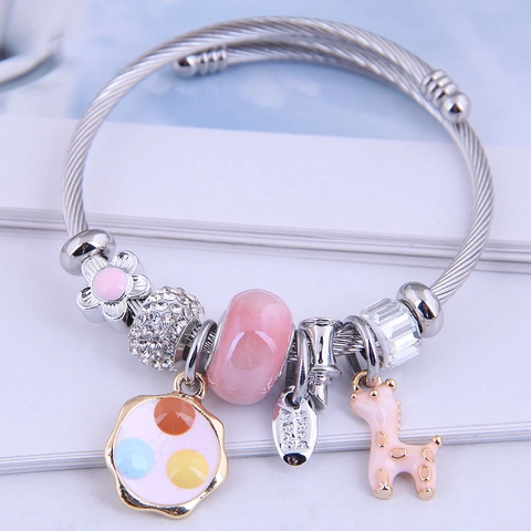 Beaded Armband Aus Edelstahldraht Mit Emailliertem Hirsch Blumenanhänger Verstellbarer Armreif Für Damen Mädchen
