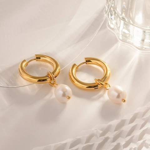 Boucles D'oreilles Créoles Avec Pendentif Perle D'eau Douce Acier Inoxydable Plaqué Or Style Baroque Géométrique Pour Femmes
