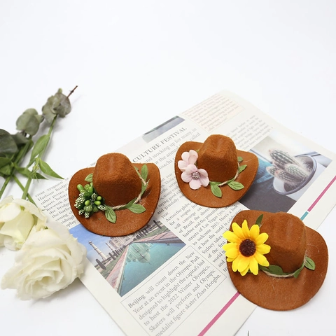 Mini Cowboy Hat Bottle Toppers Felt Decorative Wine Caps With Sunflower Floral Decor For Festive Party Table Atmosphere Decor