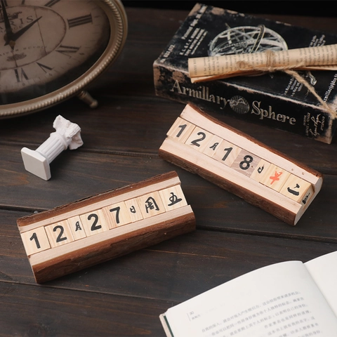 Vintage Perpetual Calendar Wooden Desk Ornament Manual Flip Date Home Office Decor Reusable Pine Wood Creative Gift