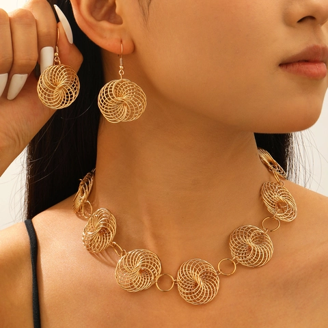 Geometrischer Spiral Metall Armreif Halskette Und Ohrringe Schmuck Für Damen Modernes Hohles Spulendesign Legierung Accessoire